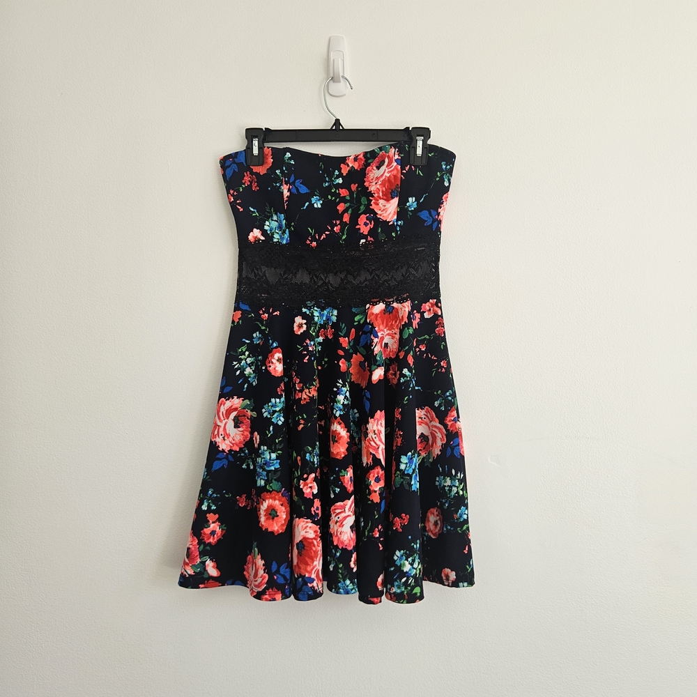 Wild Daisy Floral Dress Size L